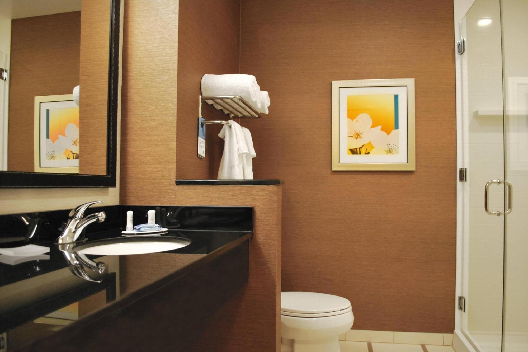 Fairfield Inn & Suites By Marriott Springfield Northampton/Amherst Eksteriør bilde