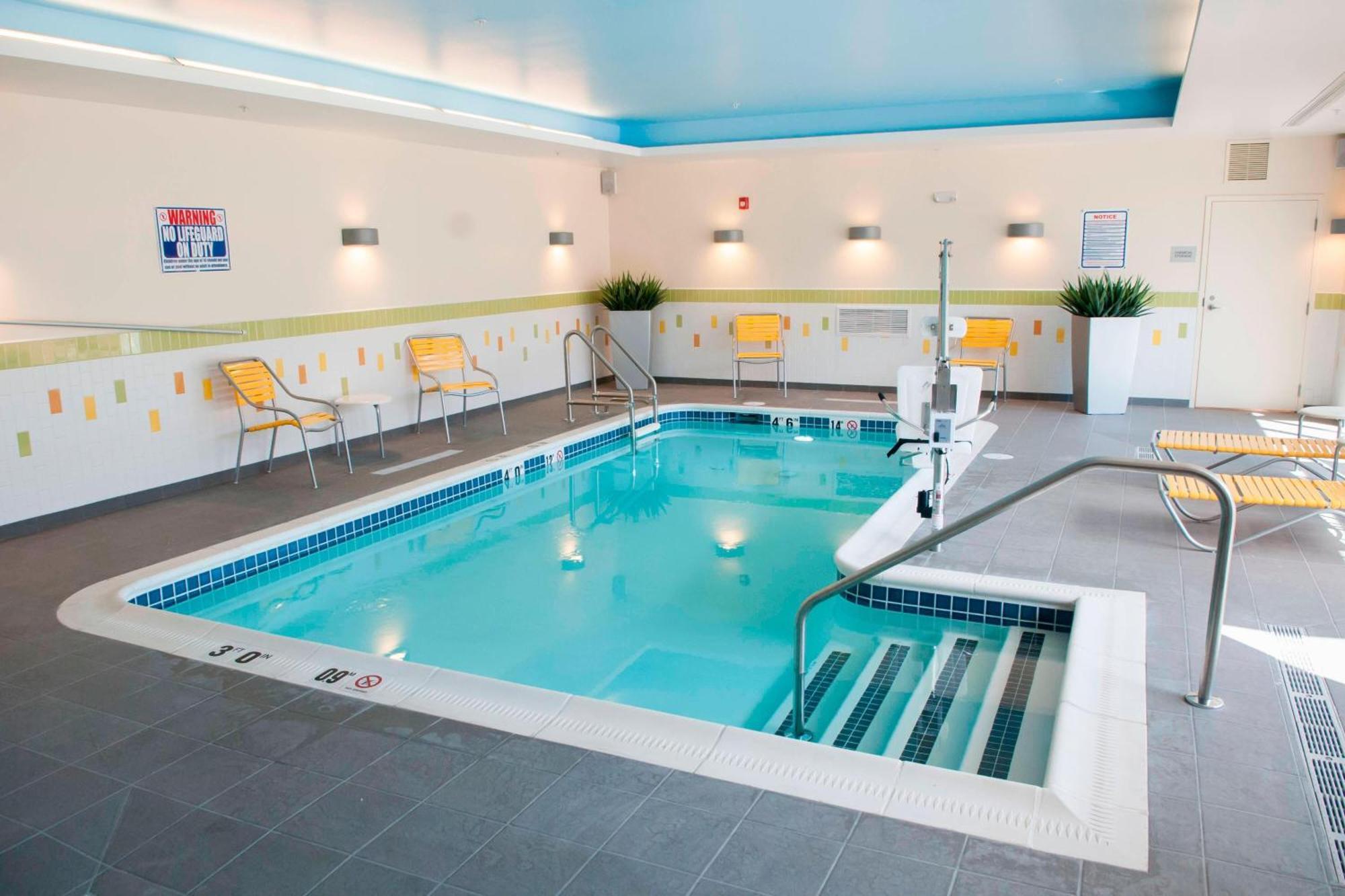 Fairfield Inn & Suites By Marriott Springfield Northampton/Amherst Eksteriør bilde